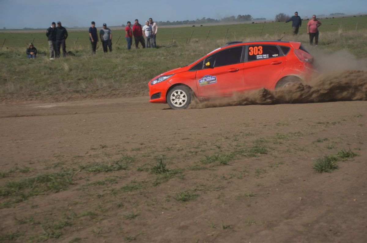 Esteban Domínguez - Mariano Pissaco ganadores en su Clase y la General