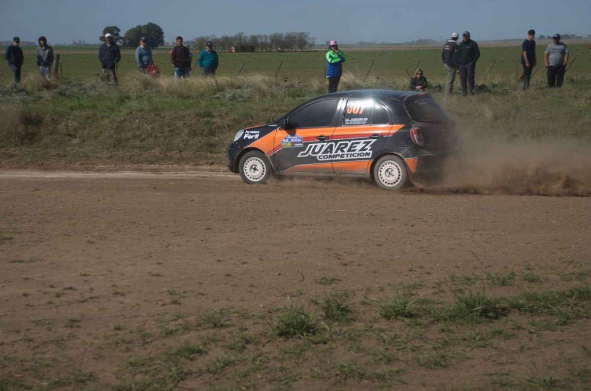 Esteban Domínguez - Mariano Pissaco ganadores en su Clase y la General