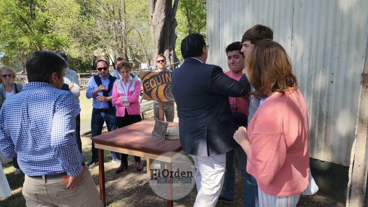 Con acto oficial, desfile y discursos se realizó la muestra ganadera pringlense