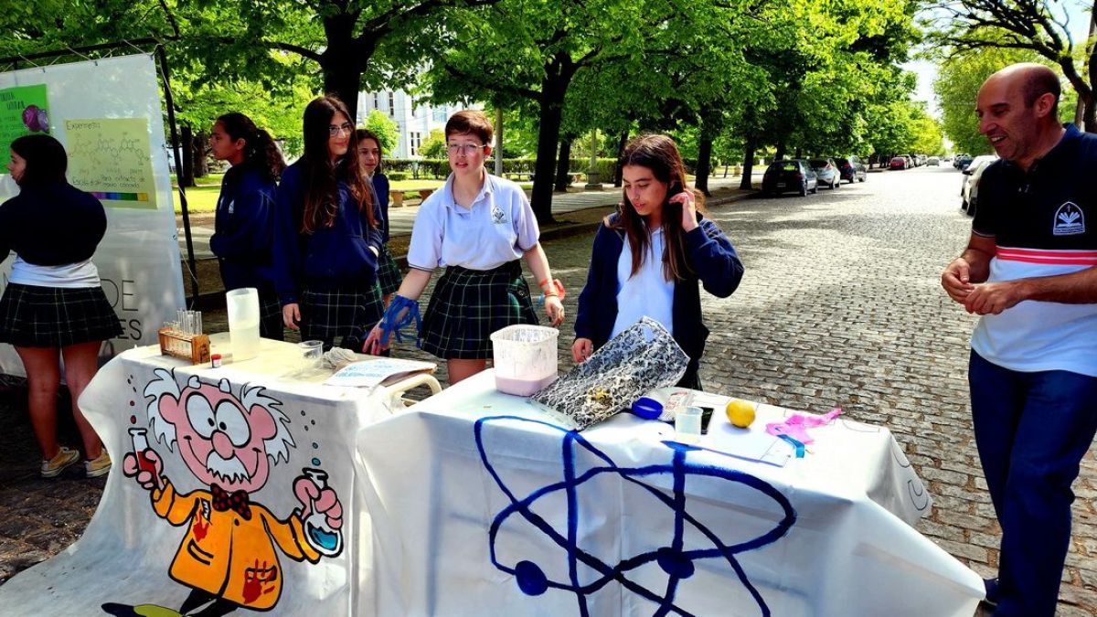 El cuidado de la Tierra, tema central de la muestra institucional.
