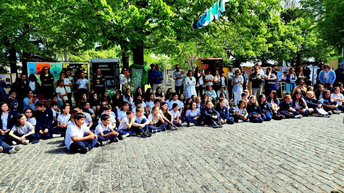 El cuidado de la Tierra, tema central de la muestra institucional.