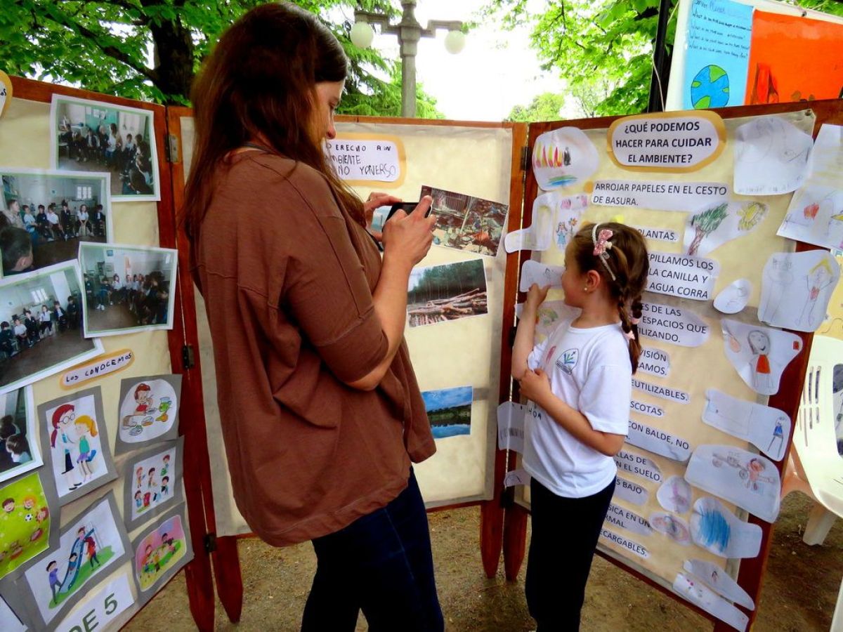 El cuidado de la Tierra, tema central de la muestra institucional.