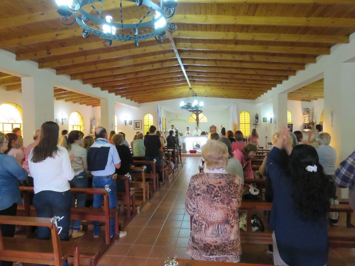 La capilla San Cayetano celebró su 60º aniversario.
