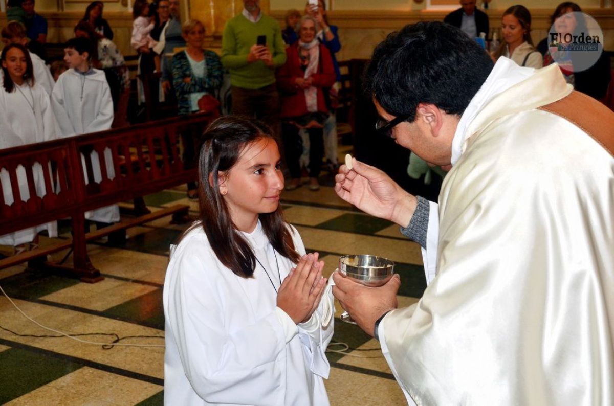 21 niños tomaron la primera Comunión durante el fin de semana 