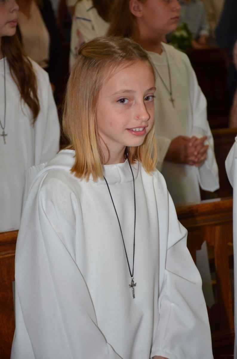 Siguen las Primeras Comuniones en Capillas y en el Templo Parroquial