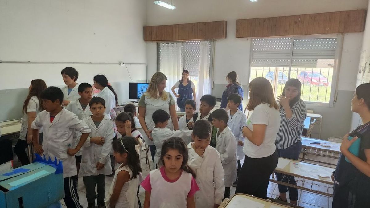 La Secundaria 5 organizó la muestra institucional