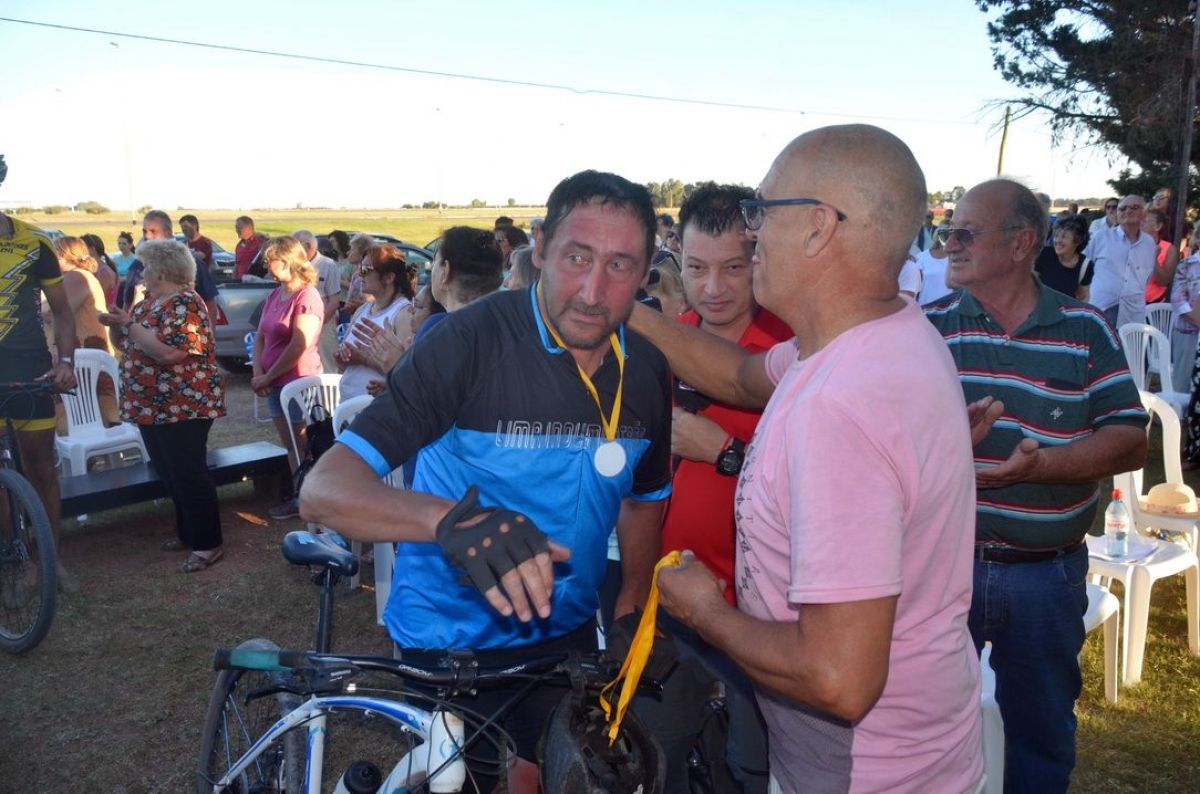 Ni el sol, ni el calor menguaron la Peregrinación  en tributo a la Virgen