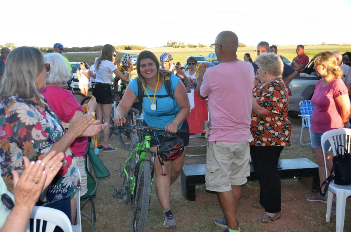 Ni el sol, ni el calor menguaron la Peregrinación  en tributo a la Virgen