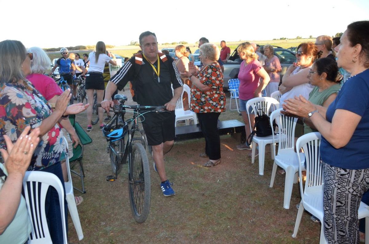 Ni el sol, ni el calor menguaron la Peregrinación  en tributo a la Virgen
