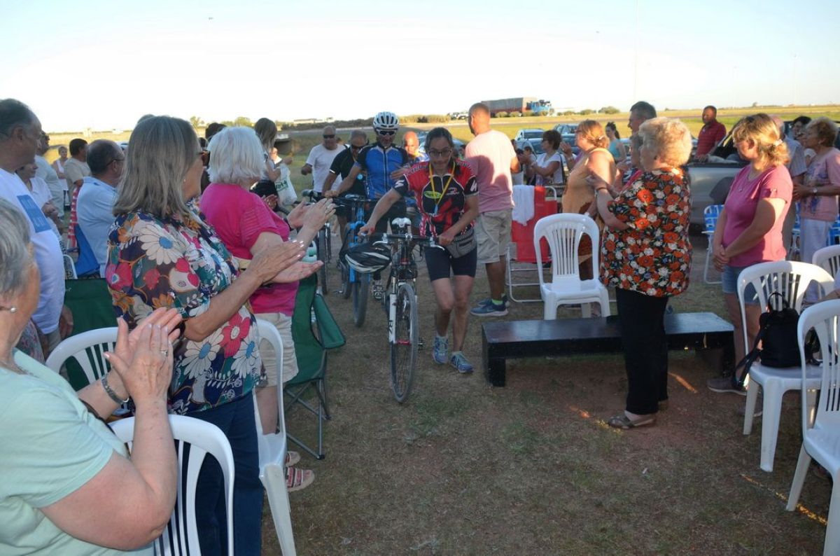 Ni el sol, ni el calor menguaron la Peregrinación  en tributo a la Virgen