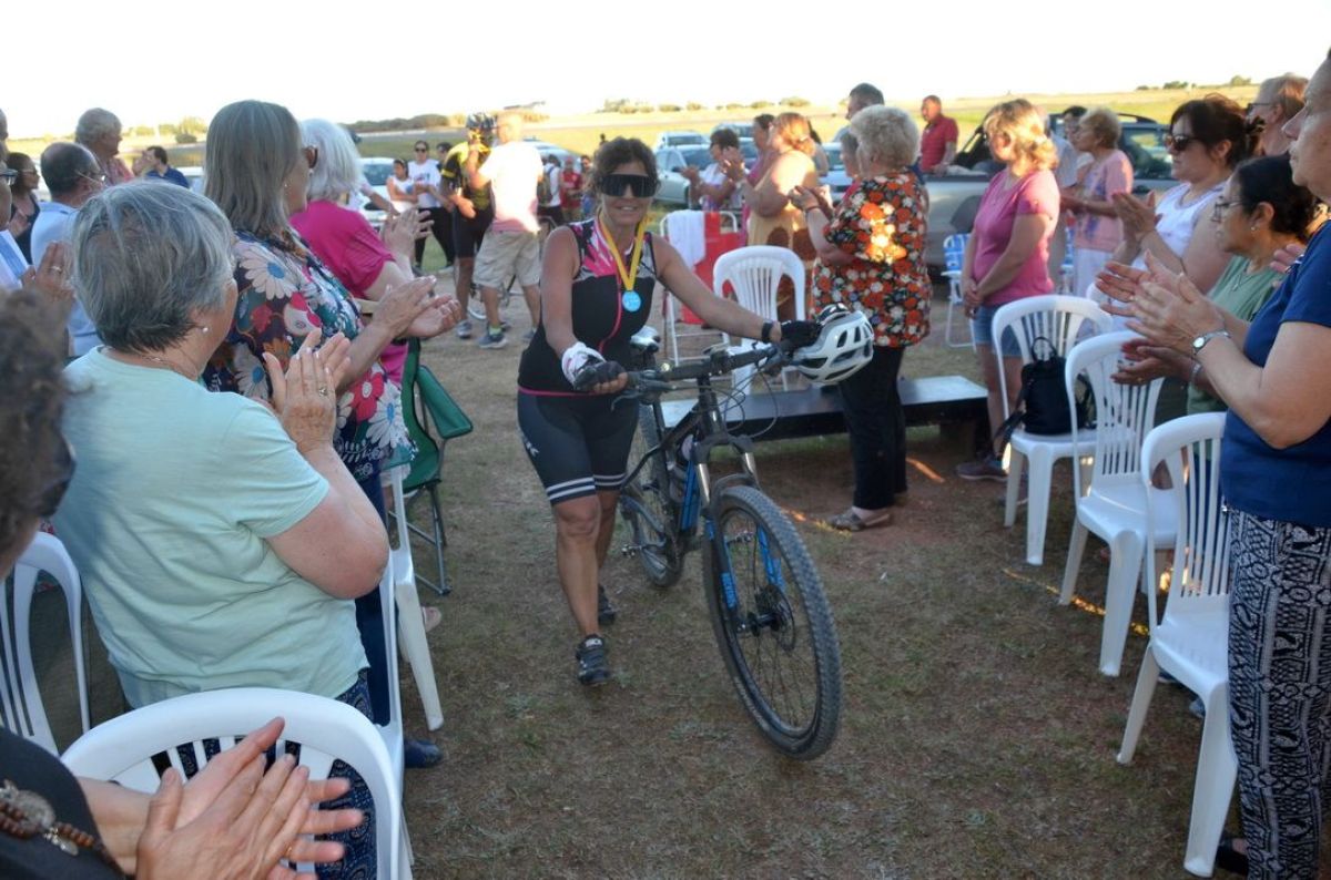 Ni el sol, ni el calor menguaron la Peregrinación  en tributo a la Virgen