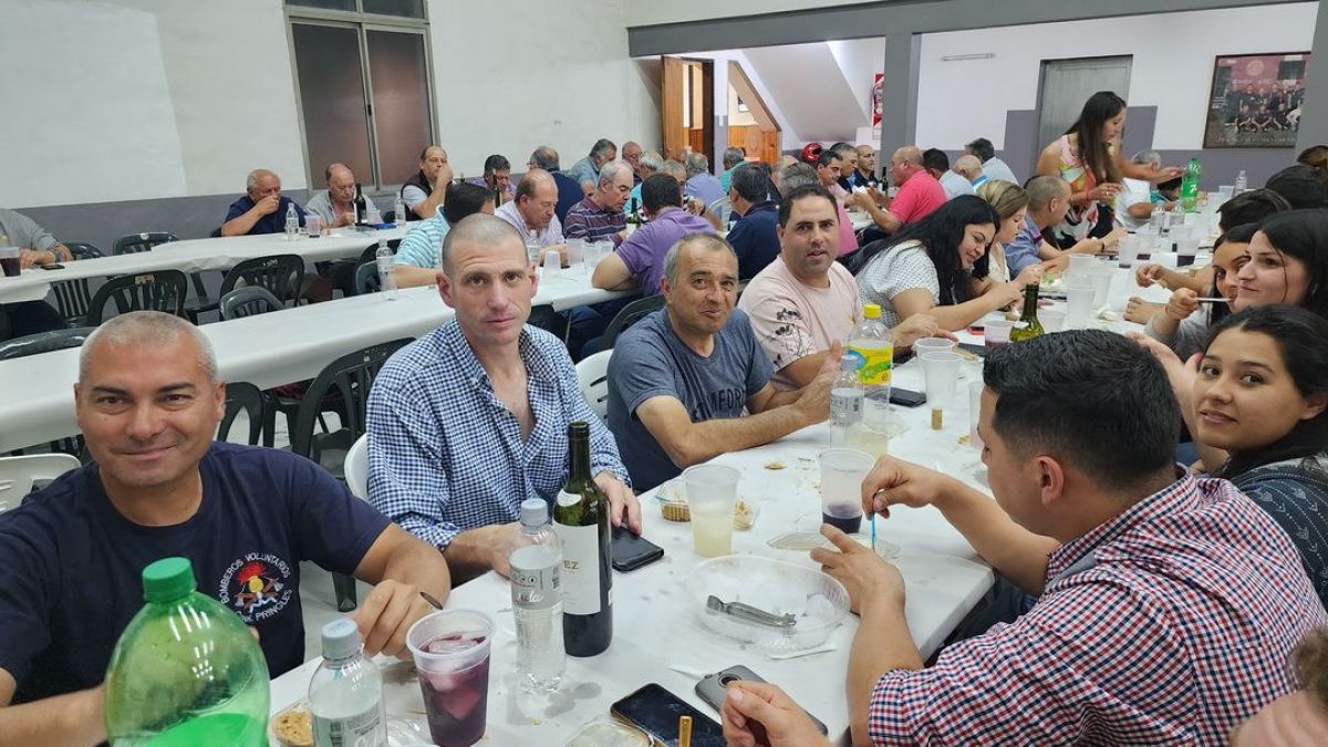 Cena de fin de año de bomberos voluntarios