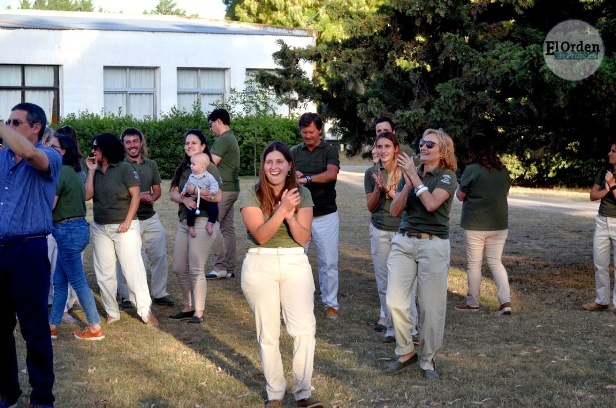 La Escuela Agrotécnica despidió con emoción a sus 67 egresados 2022
