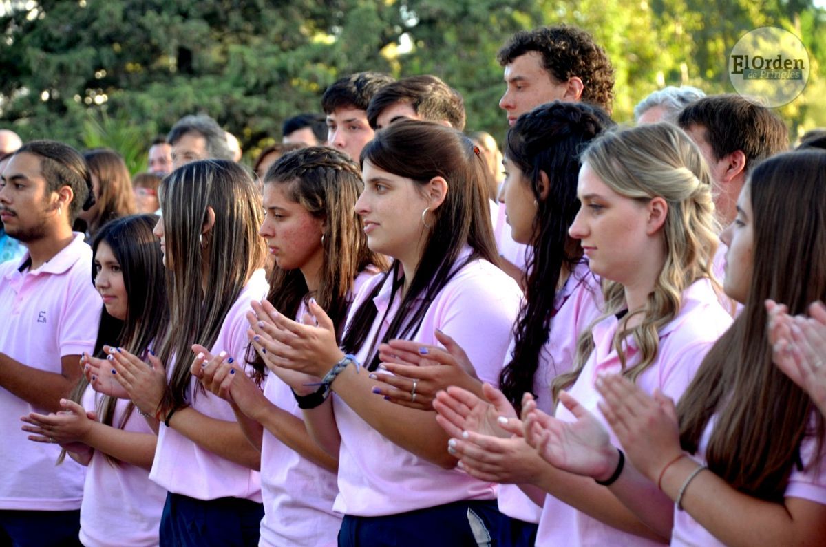 La Escuela Agrotécnica despidió con emoción a sus 67 egresados 2022