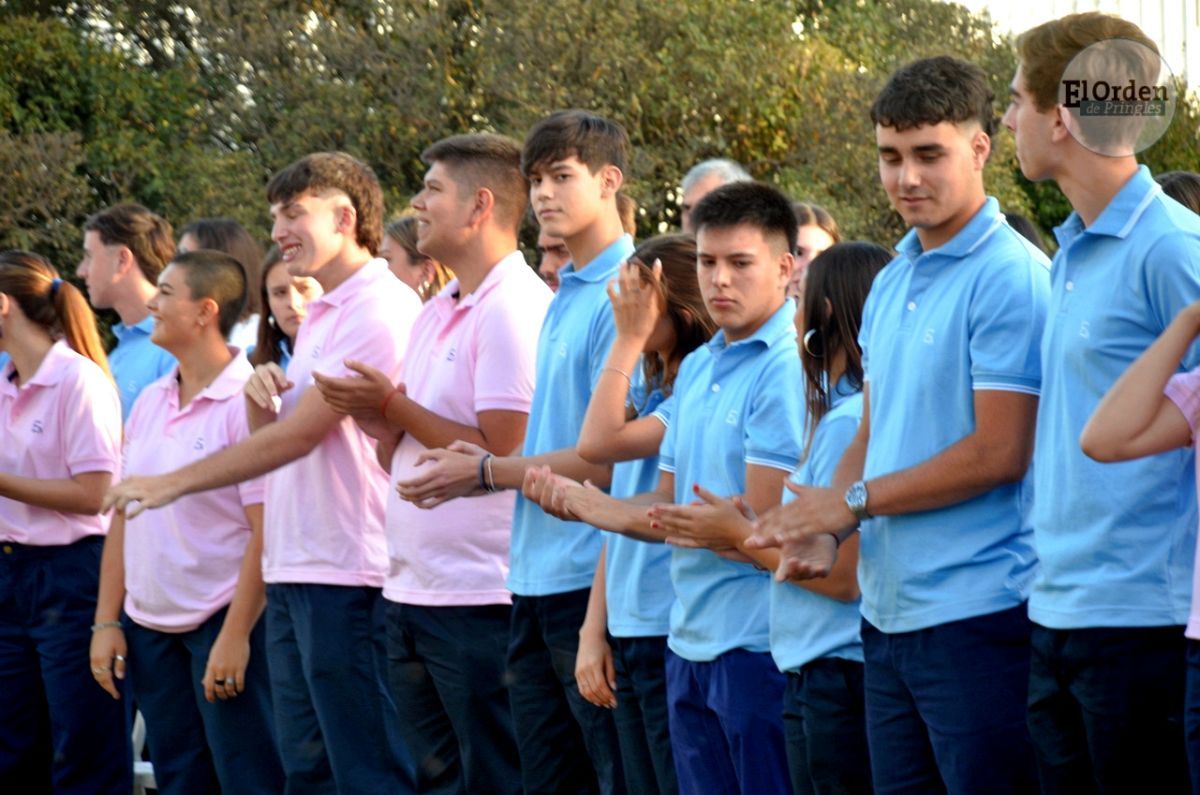 La Escuela Agrotécnica despidió con emoción a sus 67 egresados 2022