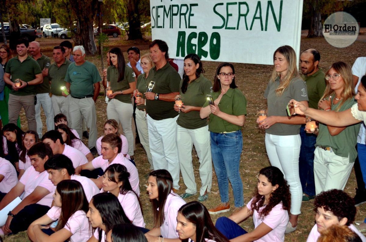 La Escuela Agrotécnica despidió con emoción a sus 67 egresados 2022