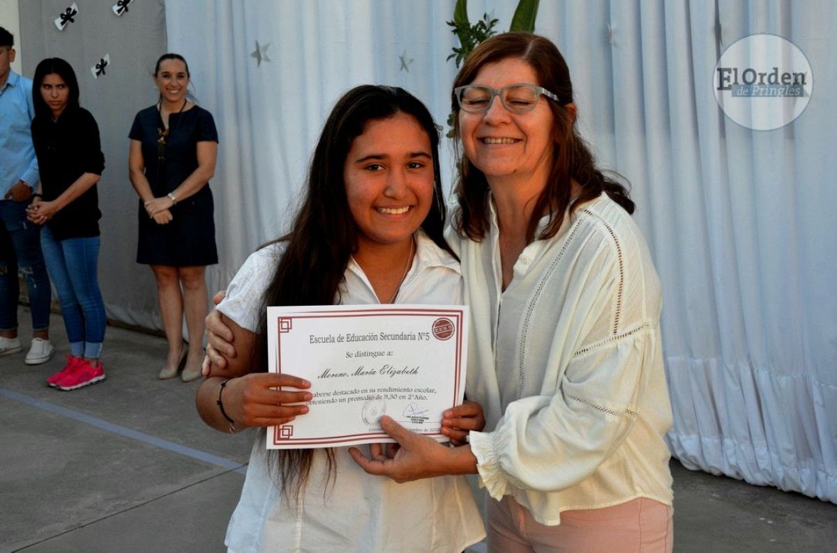 La Escuela Secundaria N°5 despidió a los Egresados 2022