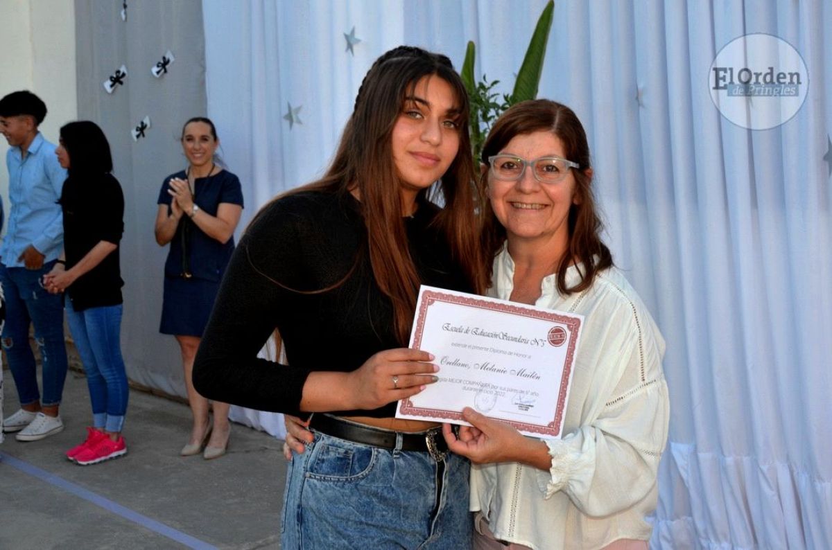 La Escuela Secundaria N°5 despidió a los Egresados 2022