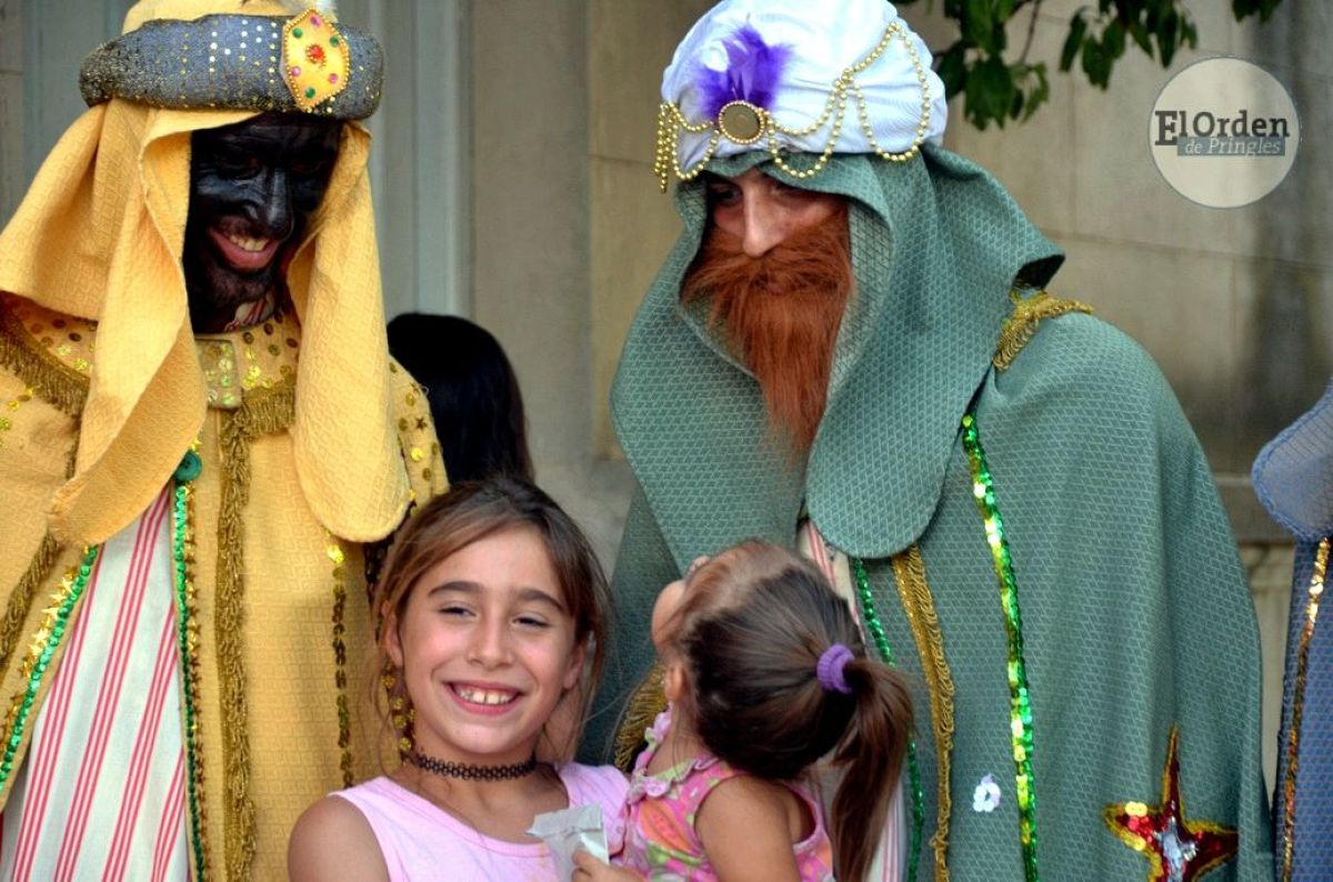 Cálida y emotiva travesía de los Reyes Magos.