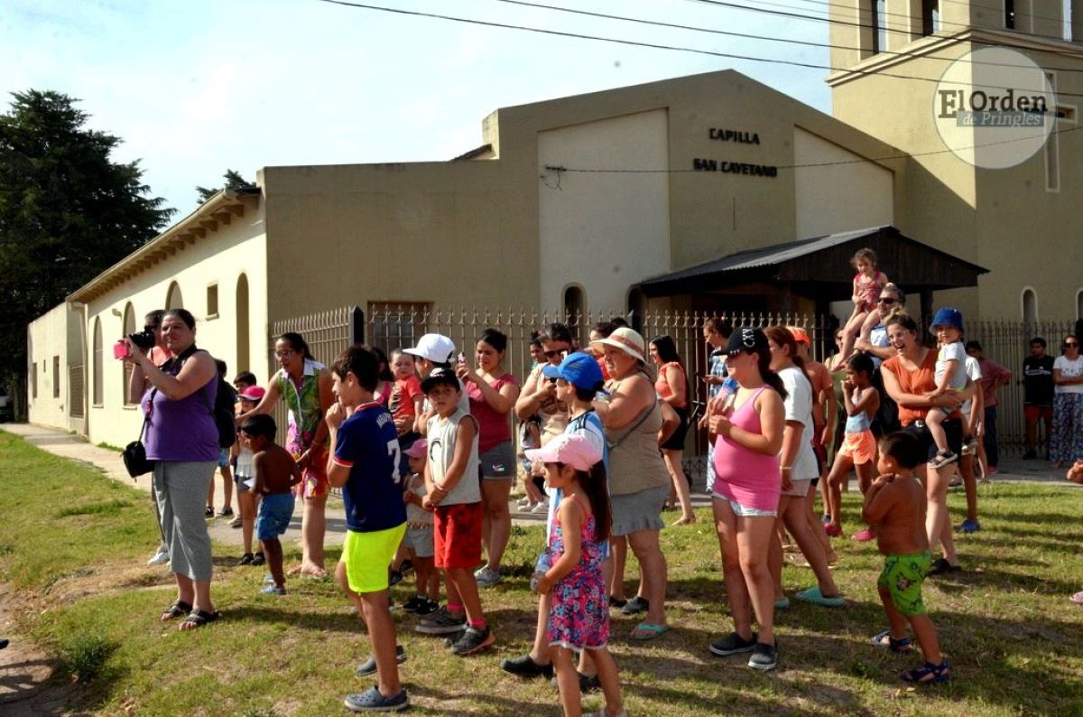 Cálida y emotiva travesía de los Reyes Magos.