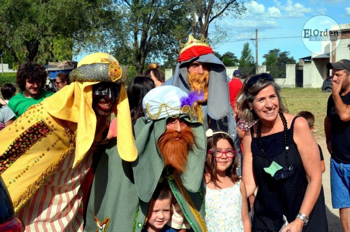 Cálida y emotiva travesía de los Reyes Magos.