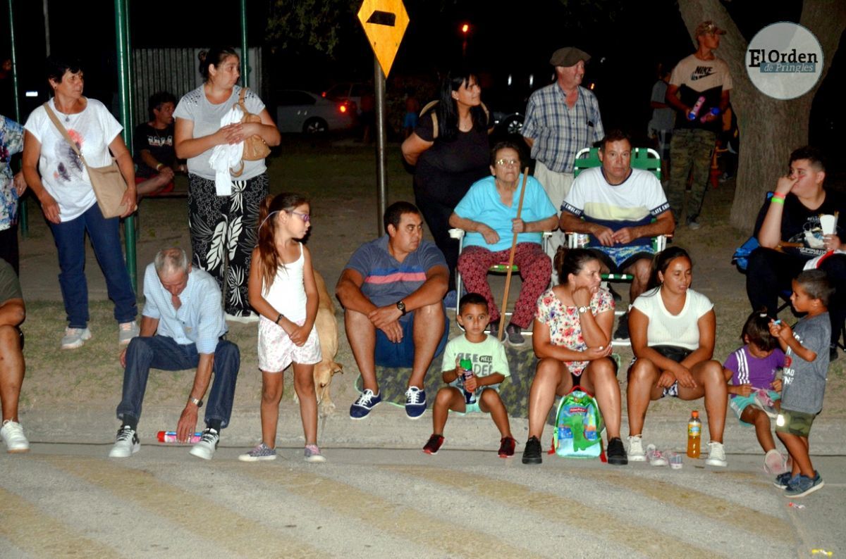 Con murgas, carrozas y mascaritas se están viviendo los Corsos 2023