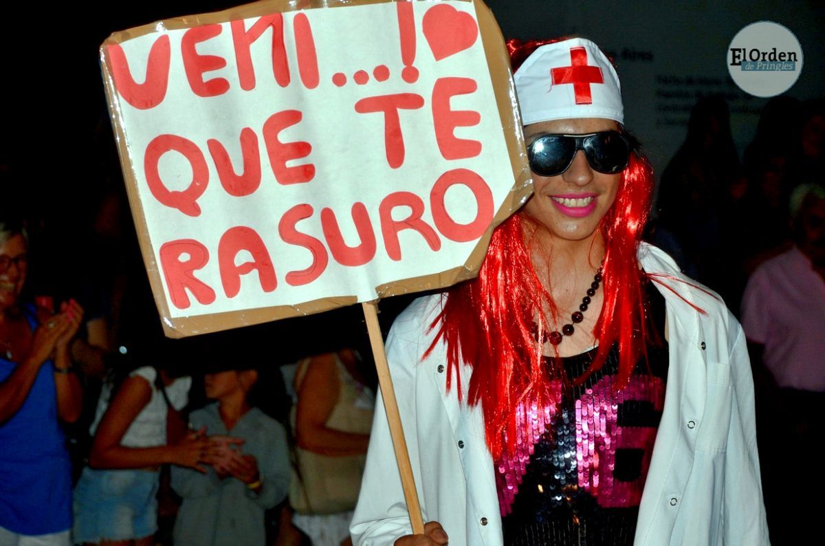 Con murgas, carrozas y mascaritas se están viviendo los Corsos 2023