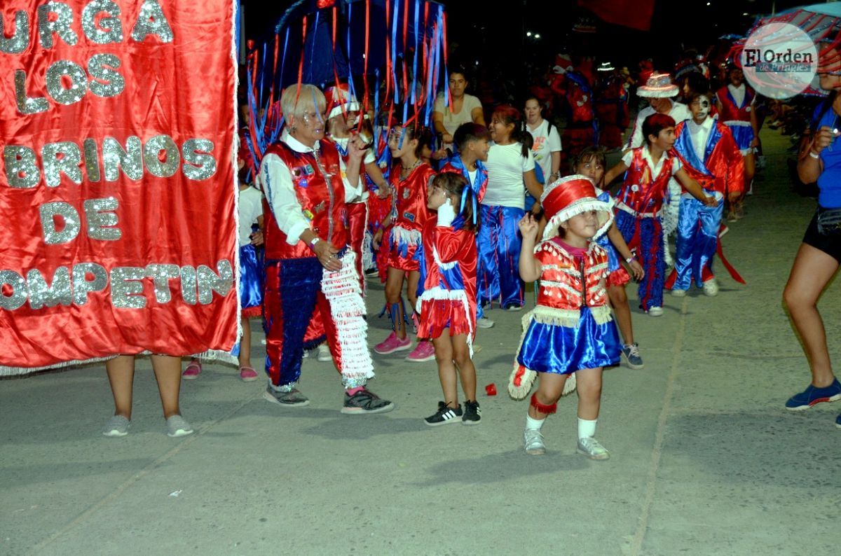 Con murgas, carrozas y mascaritas se están viviendo los Corsos 2023