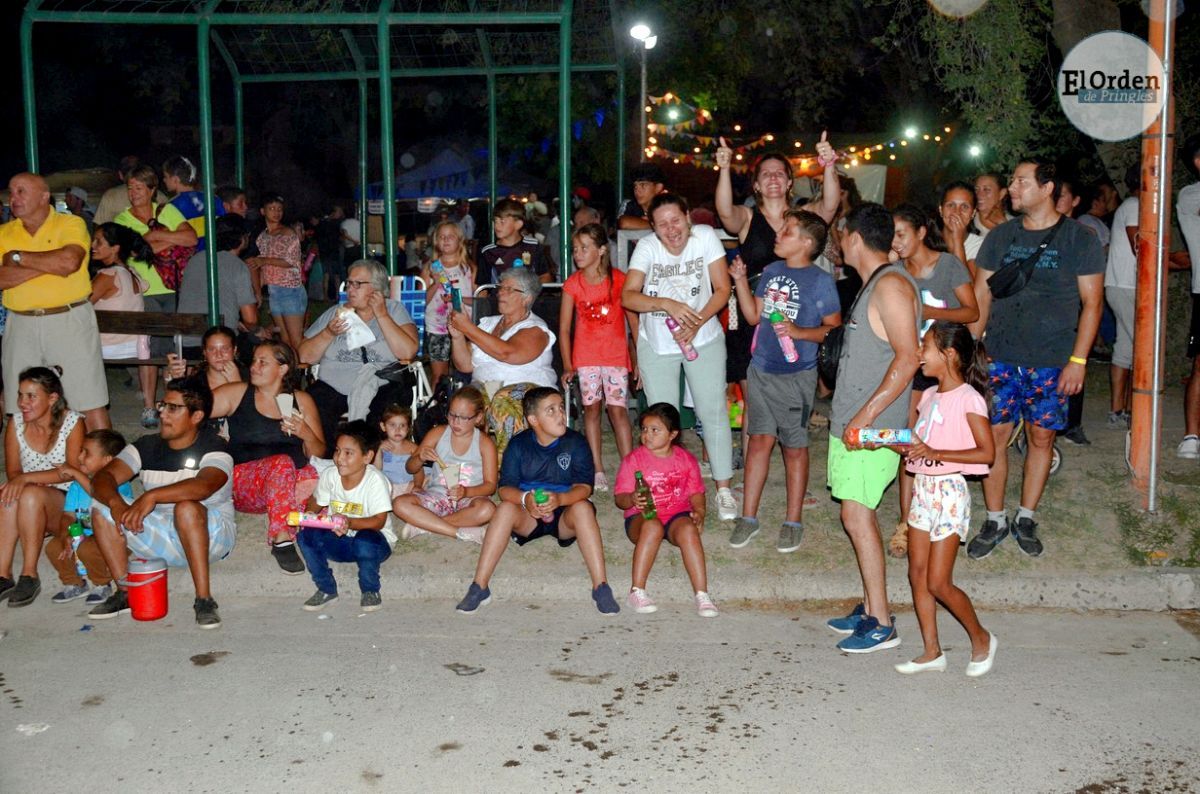 Con murgas, carrozas y mascaritas se están viviendo los Corsos 2023