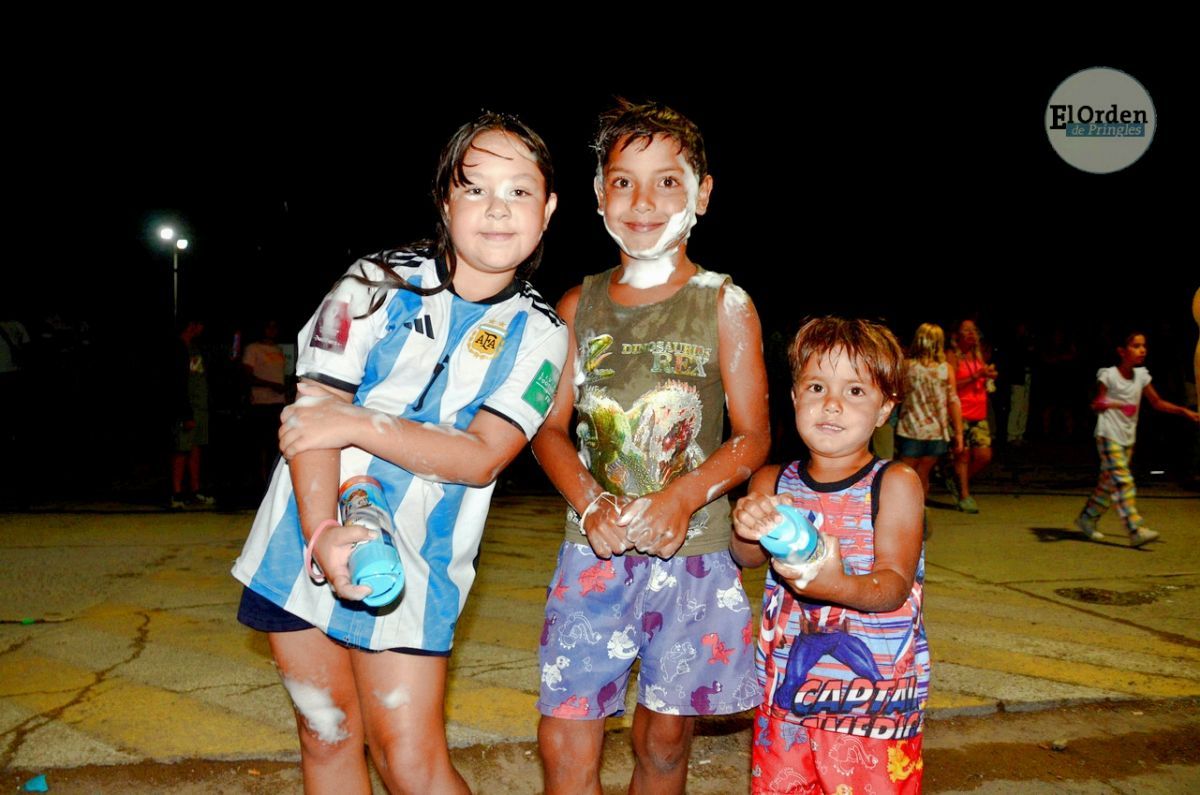 Cerraron los corsos 2023 con la quema del Rey Momo y entrega de premios