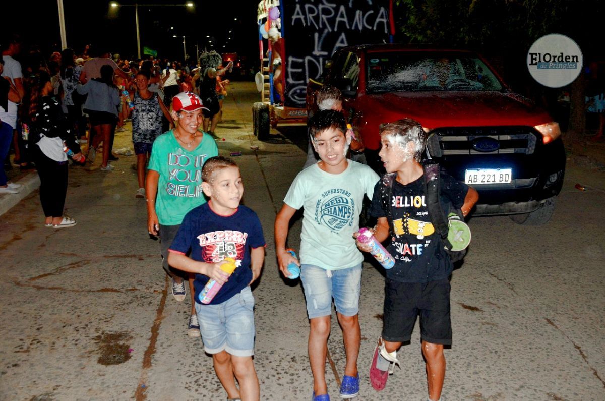 Cerraron los corsos 2023 con la quema del Rey Momo y entrega de premios