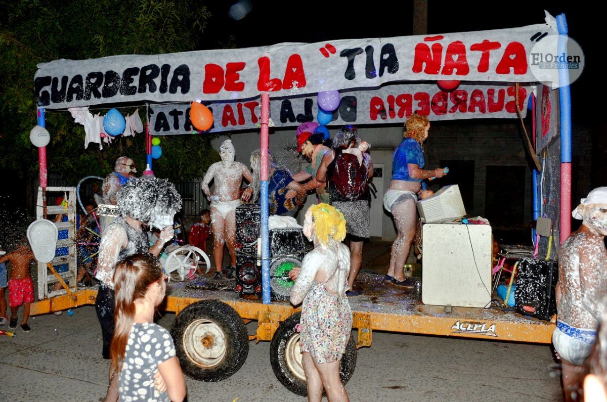 Cerraron los corsos 2023 con la quema del Rey Momo y entrega de premios