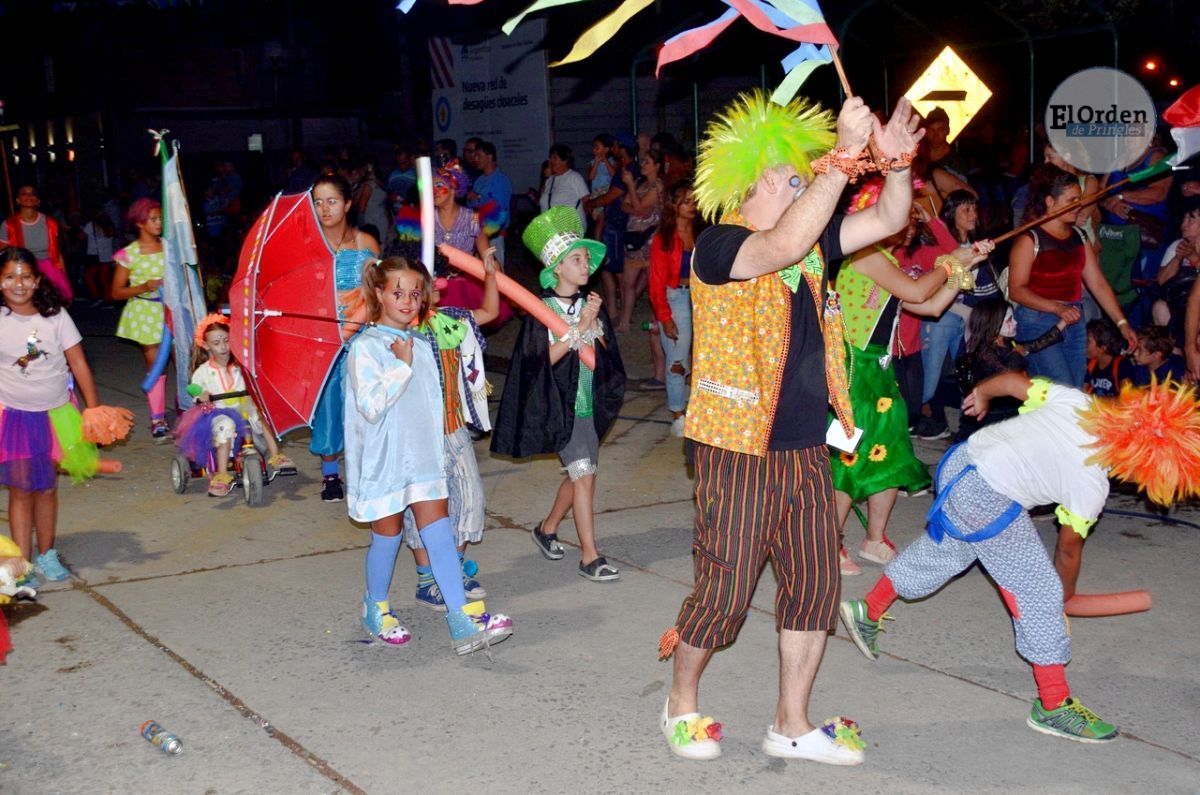 Cerraron los corsos 2023 con la quema del Rey Momo y entrega de premios