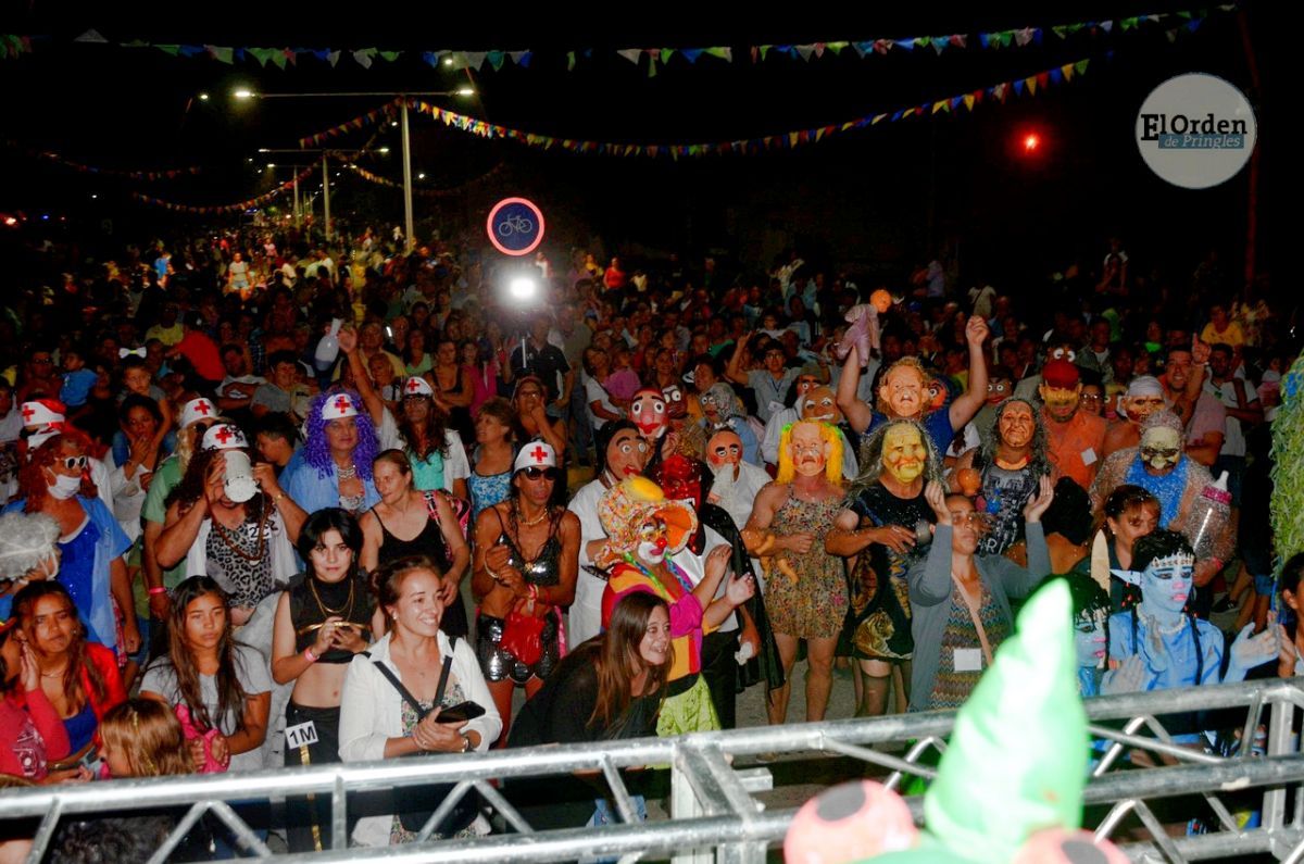 Cerraron los corsos 2023 con la quema del Rey Momo y entrega de premios