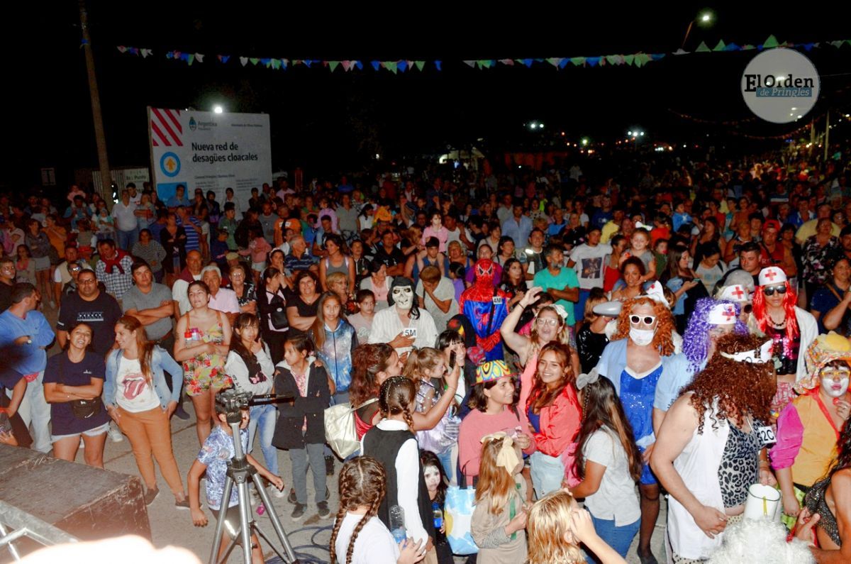 Cerraron los corsos 2023 con la quema del Rey Momo y entrega de premios