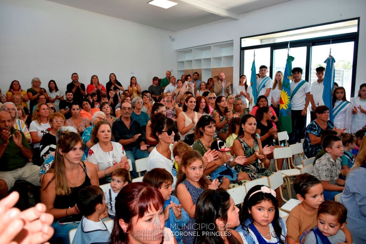 Con la presencia de Alberto Sileoni se inauguró el Jardín 903 de Indio Rico