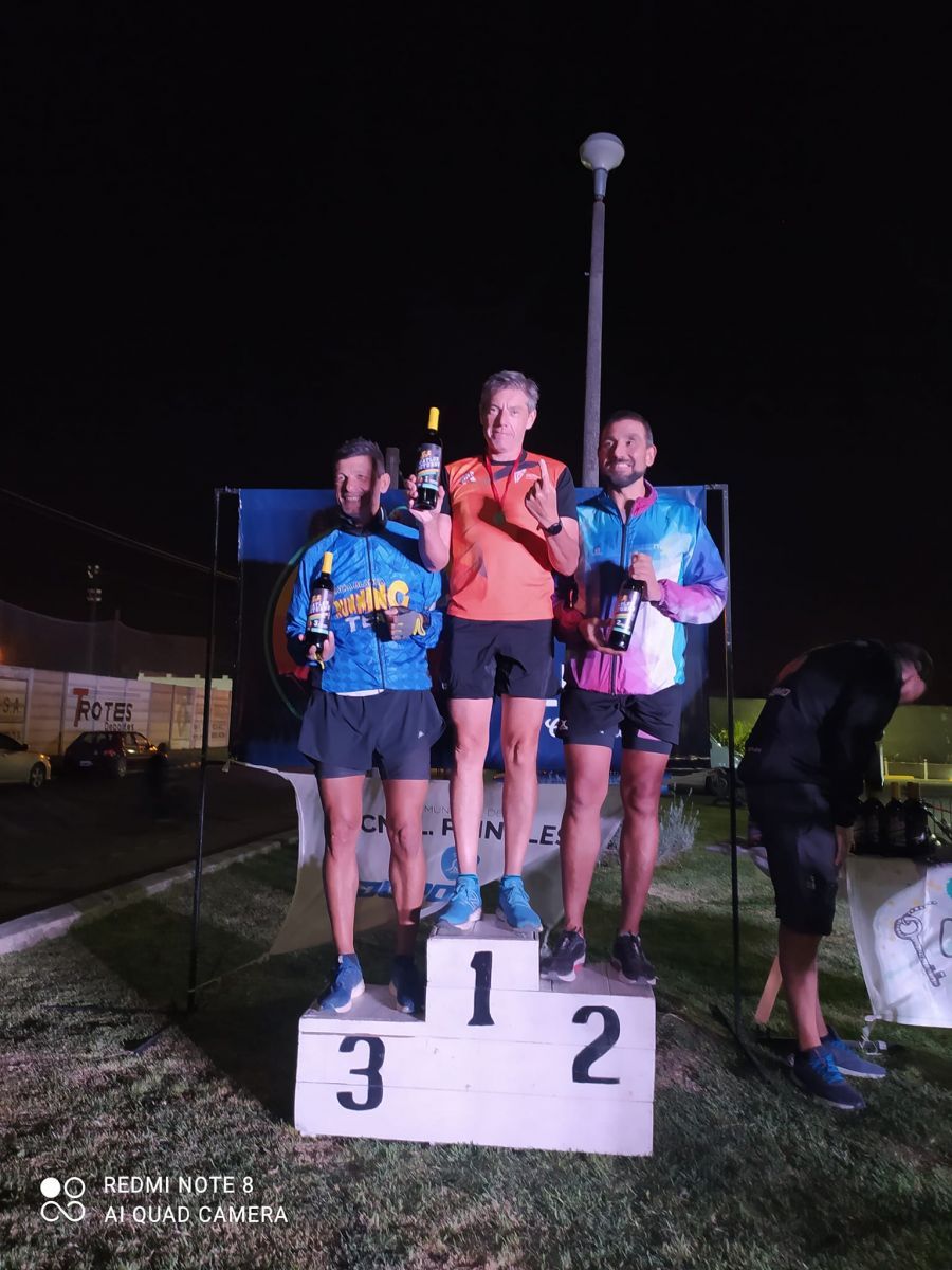 Pablo Bien y Natalia Coria, los ganadores del Duatlón de Alumni