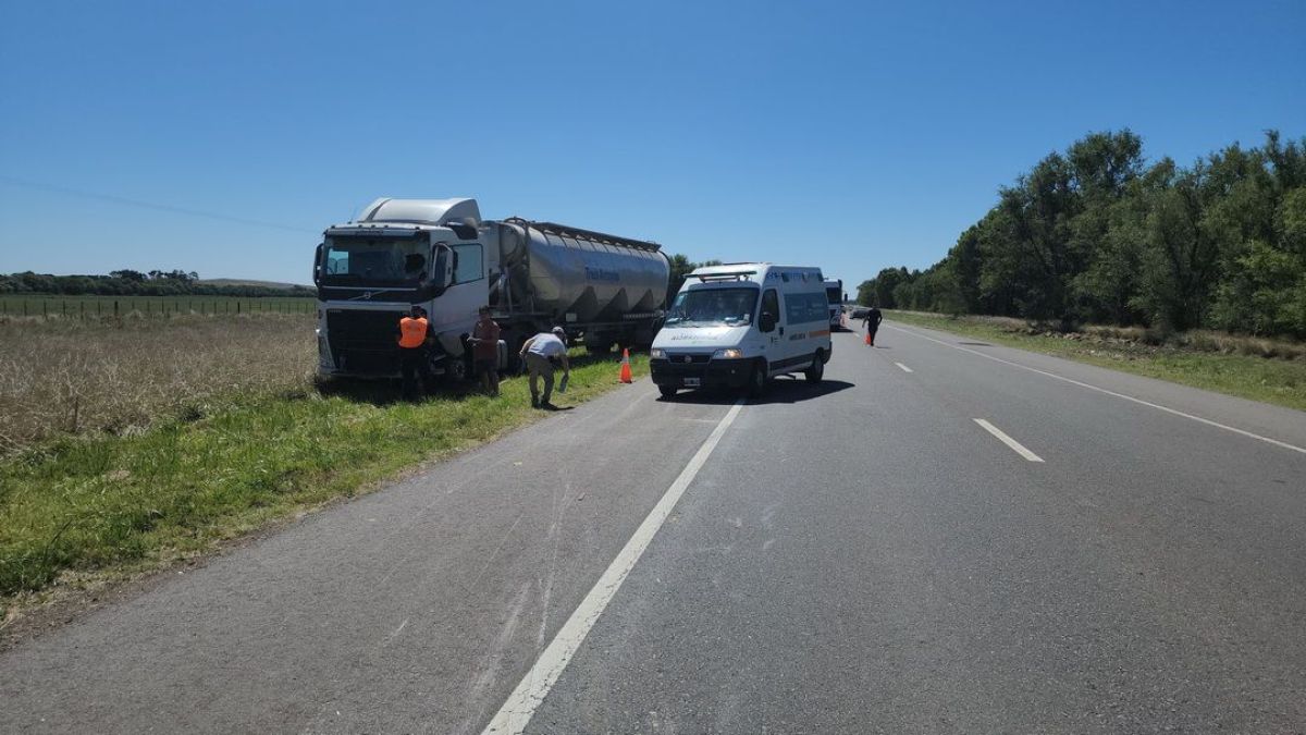 Un camión chocó contra una casilla rural: un herido sin gravedad