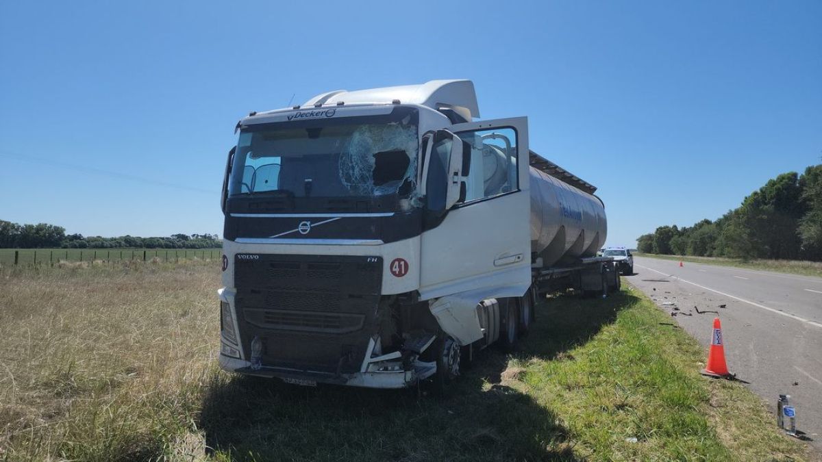 Un camión chocó contra una casilla rural: un herido sin gravedad