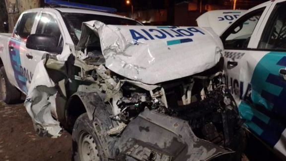 Chocaron dos patrulleros en Bahía Blanca: cuatro policías heridos