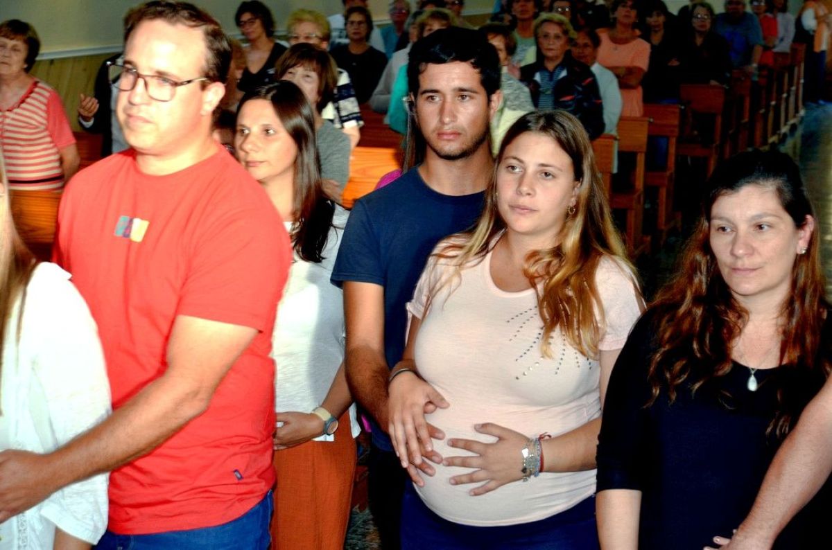 Bendición especial a 11 futuras mamás