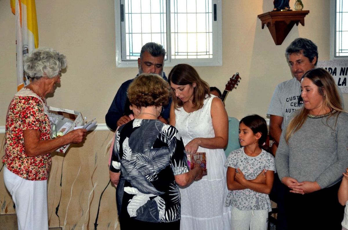 Bendición especial a 11 futuras mamás