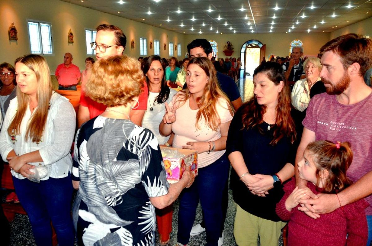 Bendición especial a 11 futuras mamás