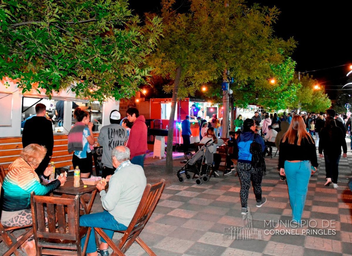 Alta aceptación  por la Feria Gastronómica en la Plaza San Martín