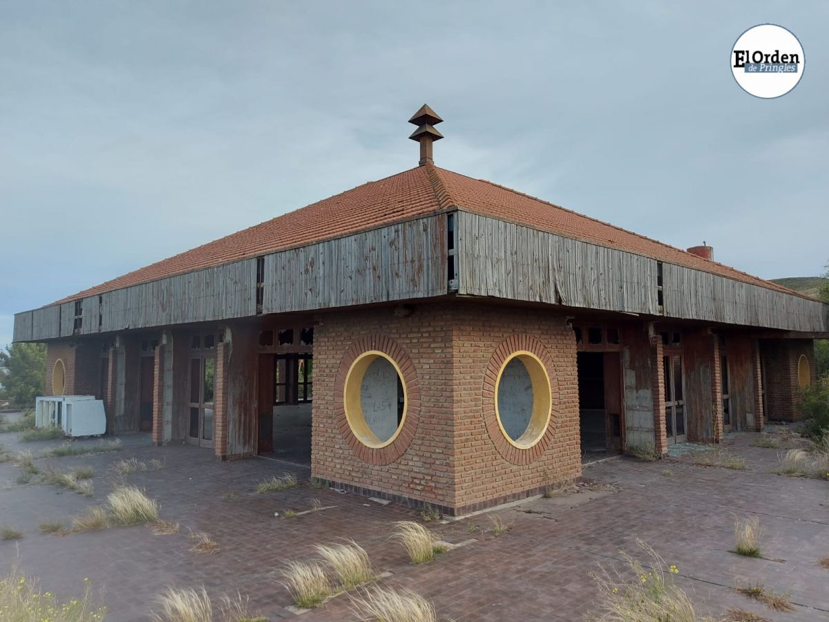 La Hostería del Dique Paso de las Piedras: de la promesa de reapertura a la triste realidad del abandono