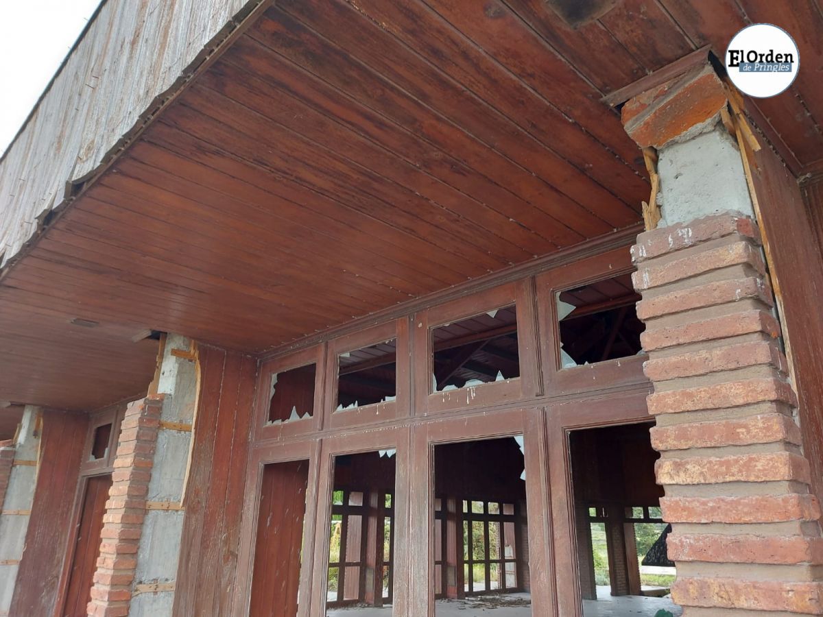 La Hostería del Dique Paso de las Piedras: de la promesa de reapertura a la triste realidad del abandono