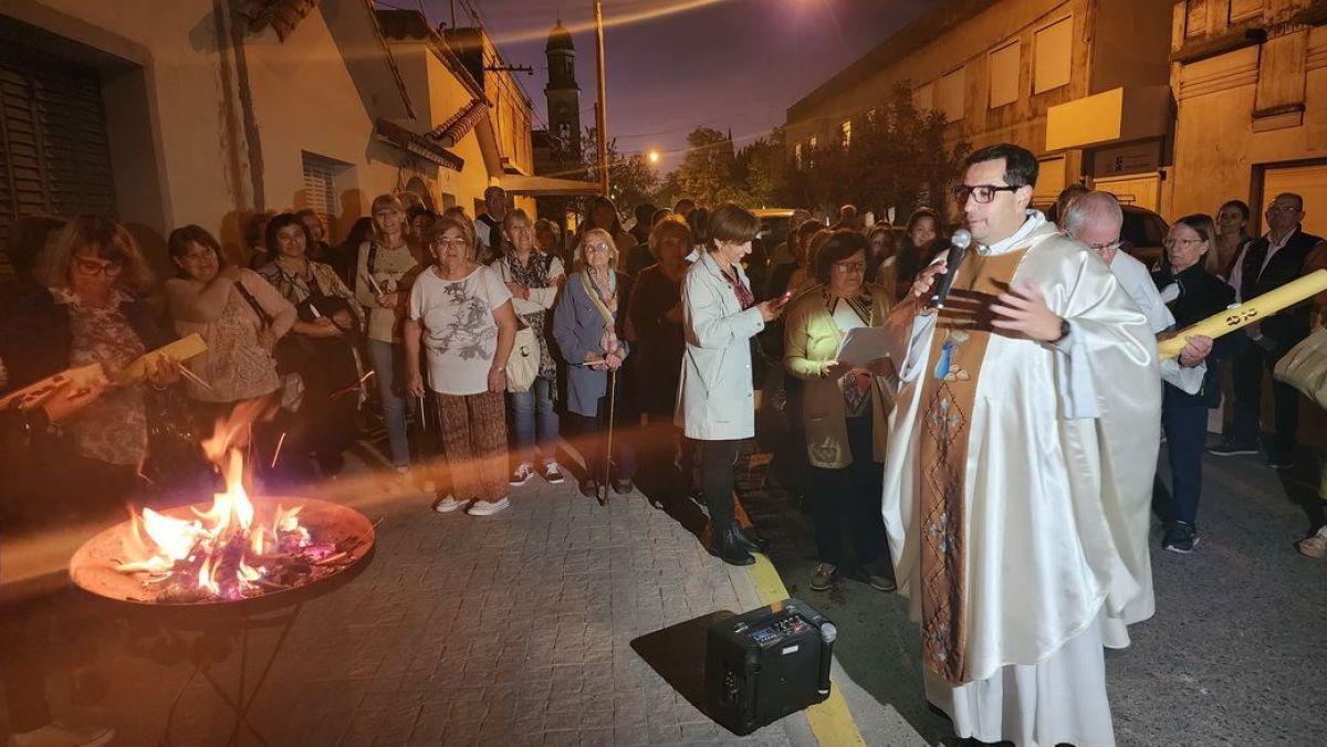 La feligresía celebró  el ‘Paso’ de la muerte a la vida de Jesucristo