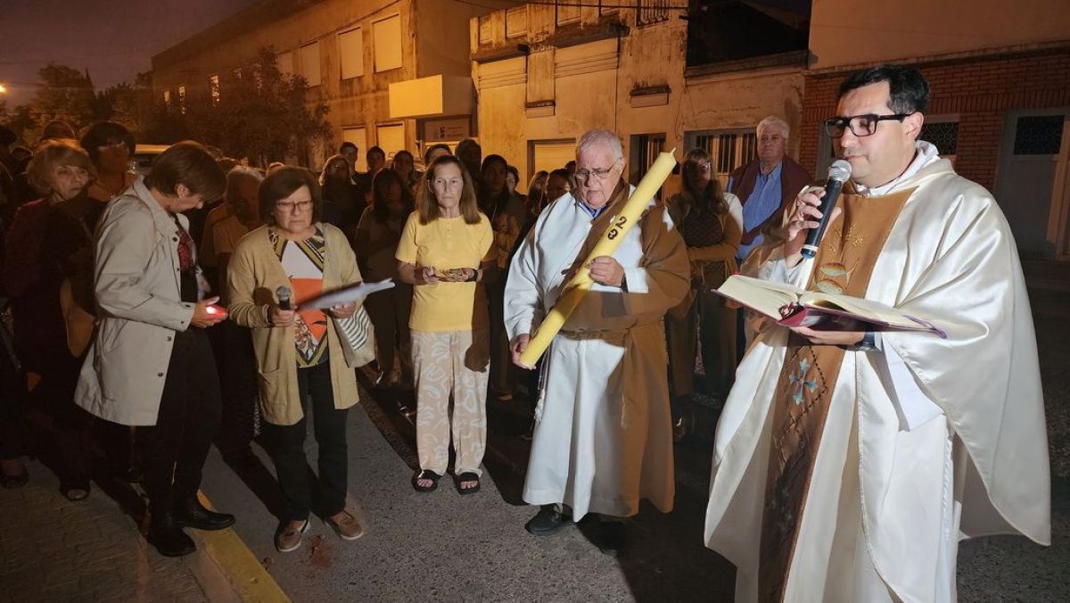 La feligresía celebró  el ‘Paso’ de la muerte a la vida de Jesucristo