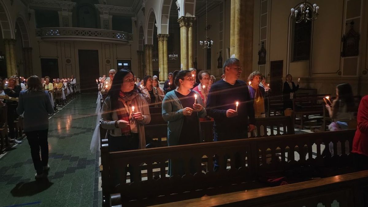 La feligresía celebró  el ‘Paso’ de la muerte a la vida de Jesucristo