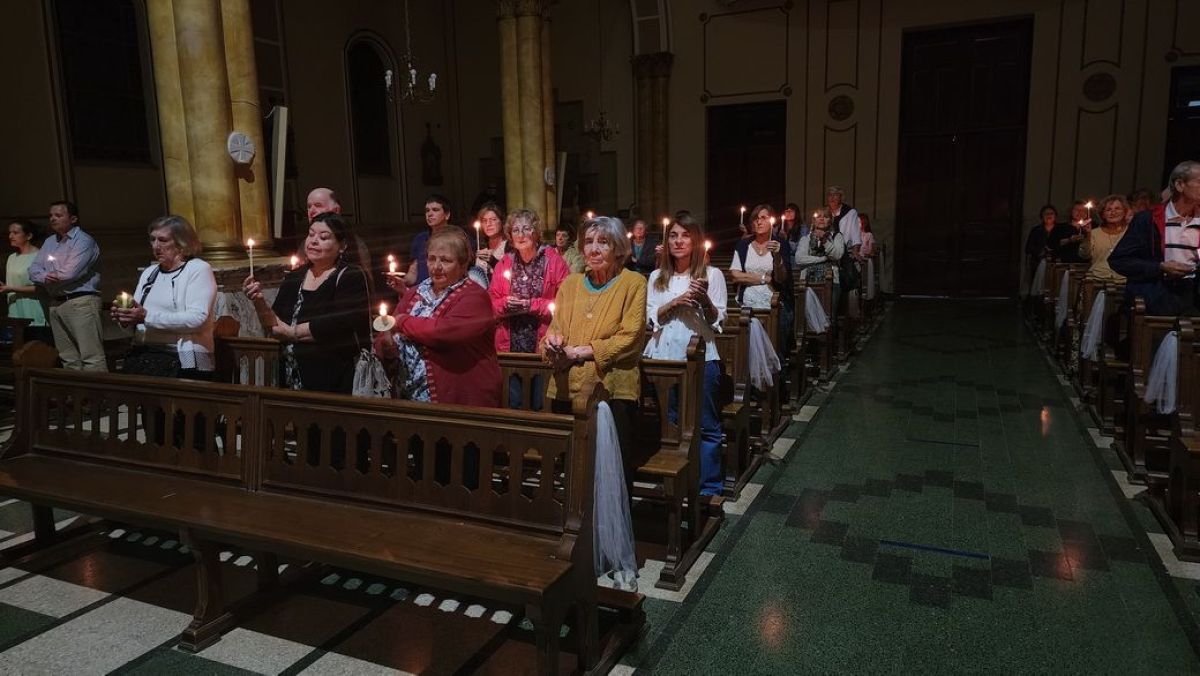 La feligresía celebró  el ‘Paso’ de la muerte a la vida de Jesucristo